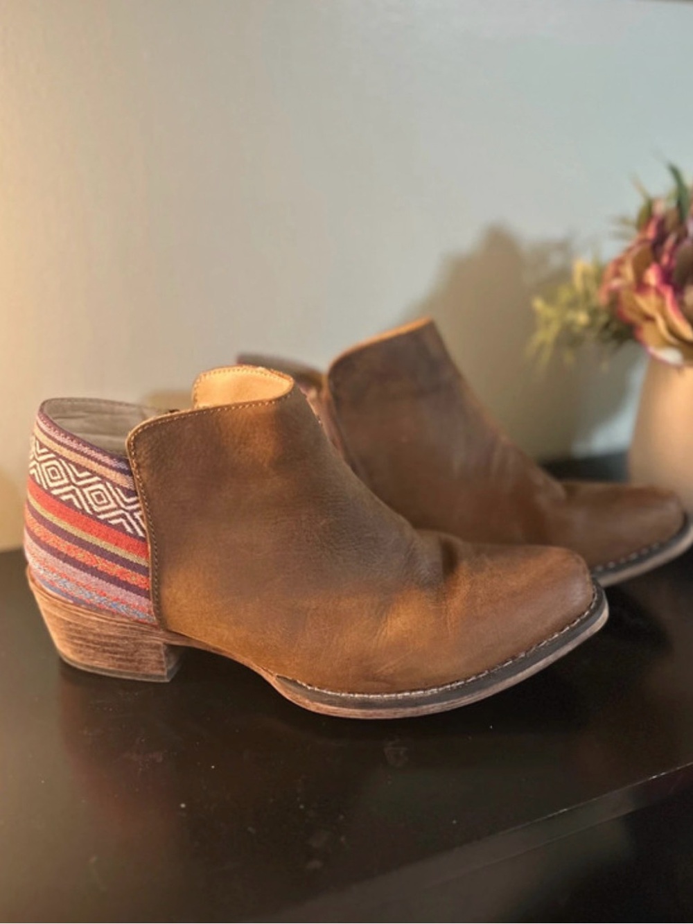 Roper Brown Leather Women's Ankle Boot with Patterned Heel 7 1/2